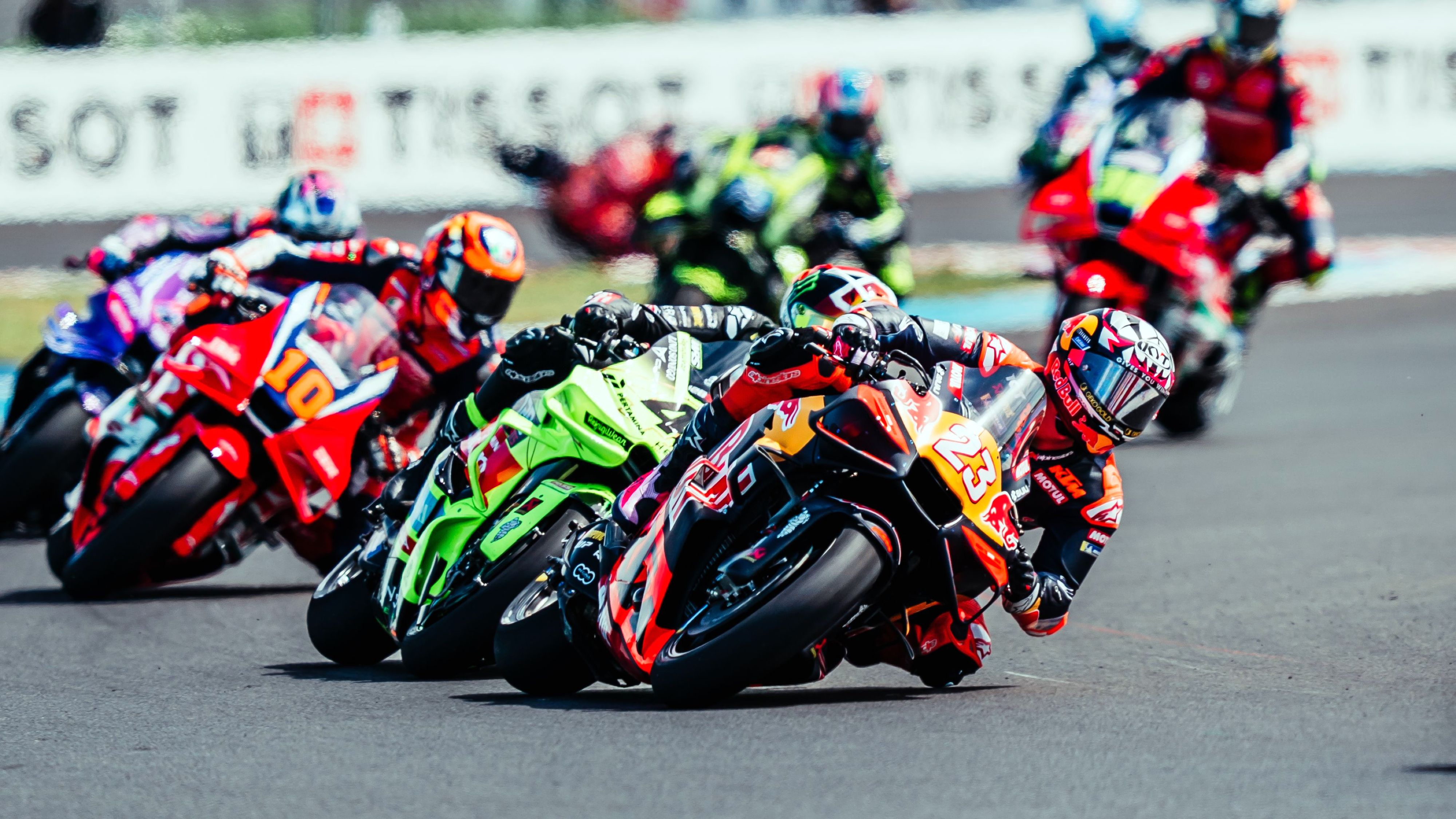 https://newsletter.tech3racing.fr/images/image/2026/GP08_Hungary/Bastianini_2_Hungary.jpg